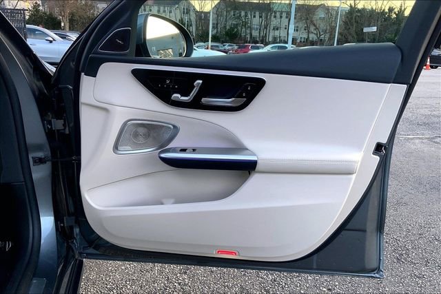 Used 2025 Mercedes-Benz C 300 4MATIC Sedan image 19