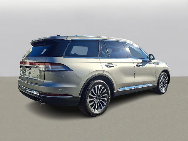 Used 2023 Lincoln Aviator Reserve w/ Equipment Group 201A image 6