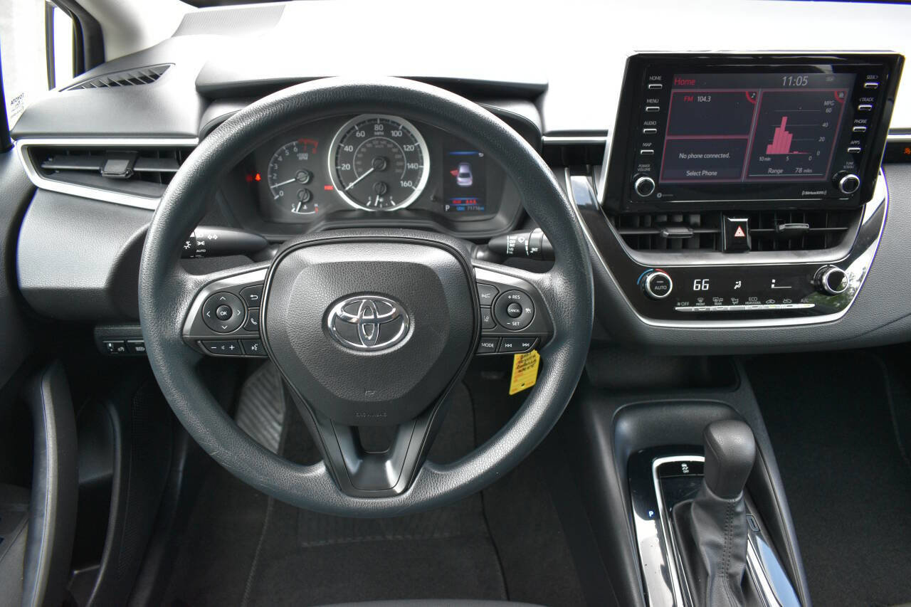 Used 2021 Toyota Corolla LE image 14
