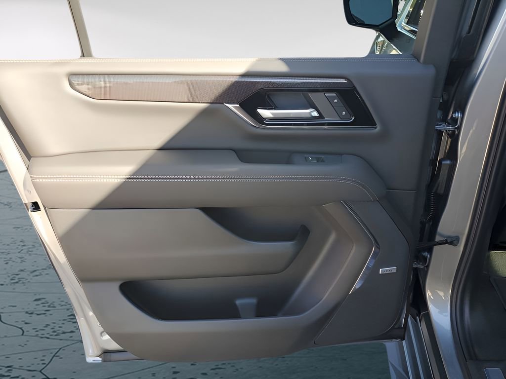 New 2026 GMC Yukon XL Elevation image 17
