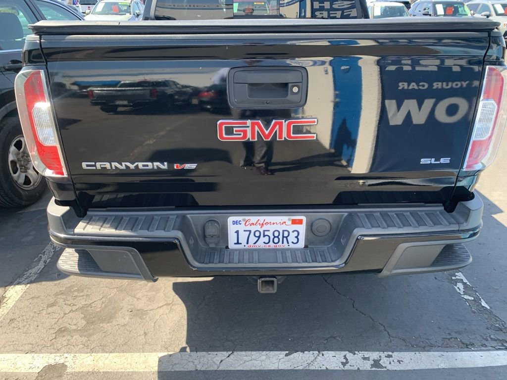 Used 2018 GMC Canyon SLE w/ Nightfall Edition AWD/4WD image 9