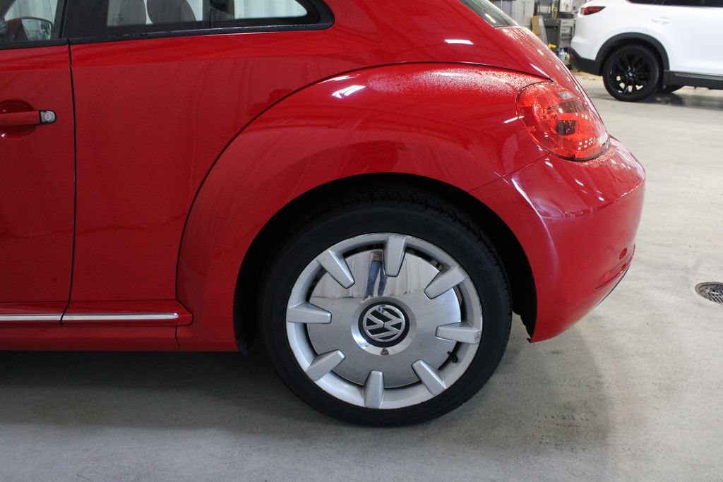 Used 2012 Volkswagen Beetle 2.5 FWD image 26