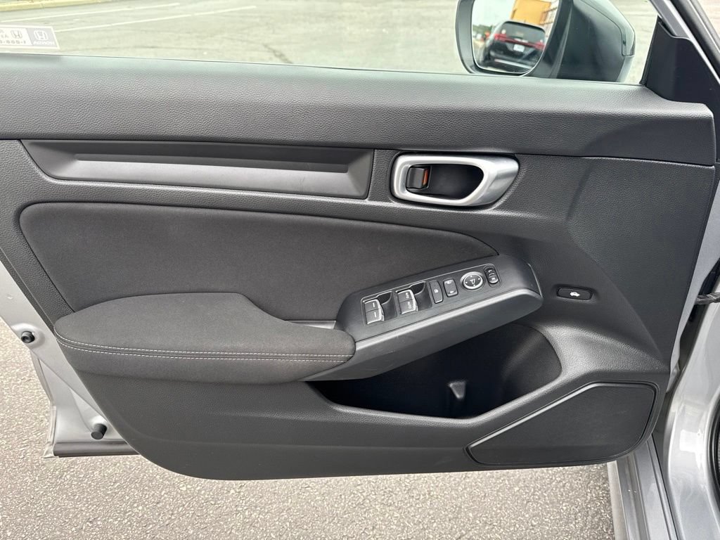 Used 2023 Honda Civic Sport image 29
