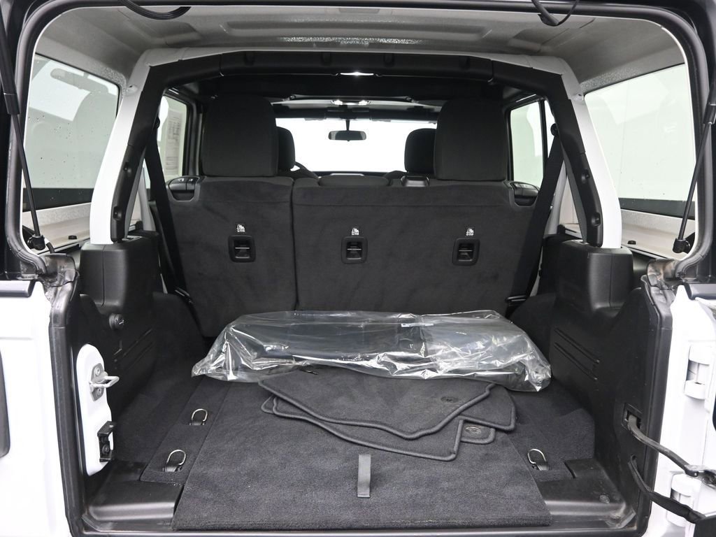 Used 2020 Jeep Wrangler Unlimited Sport S image 31