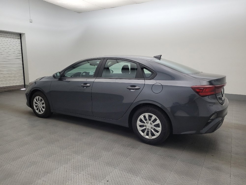 Used 2023 Kia Forte LX image 3