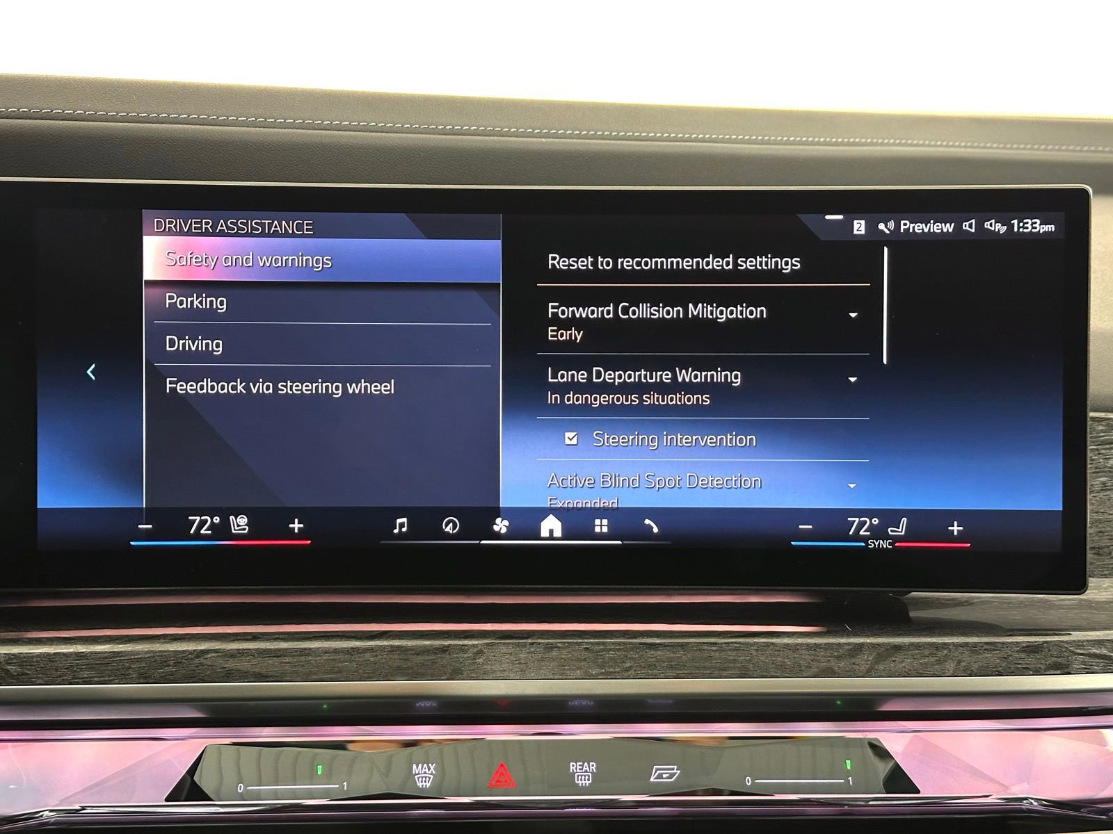 Used 2023 BMW 760i xDrive w/ Parking Assistance Package image 38