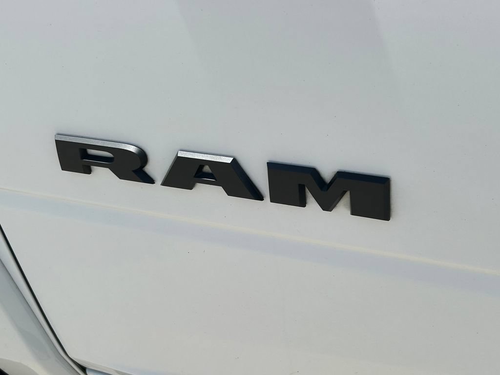 Used 2025 RAM 3500 Limited AWD/4WD image 16