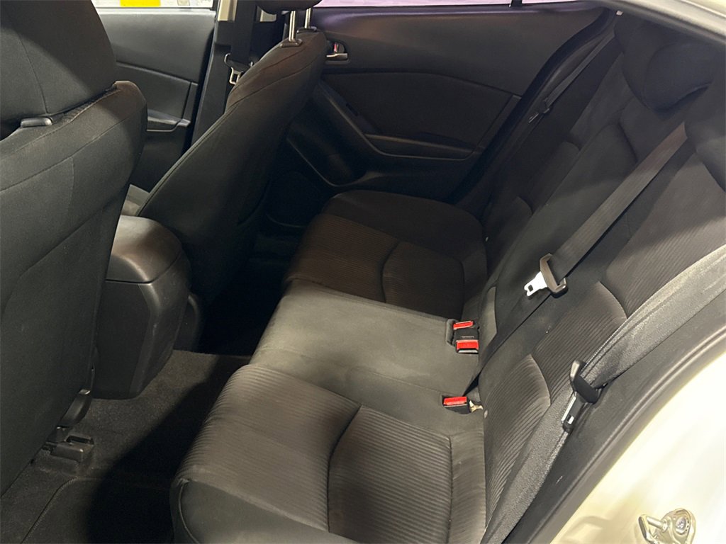 Used 2016 MAZDA MAZDA3 i Sport w/ Preferred Equipment Package image 8