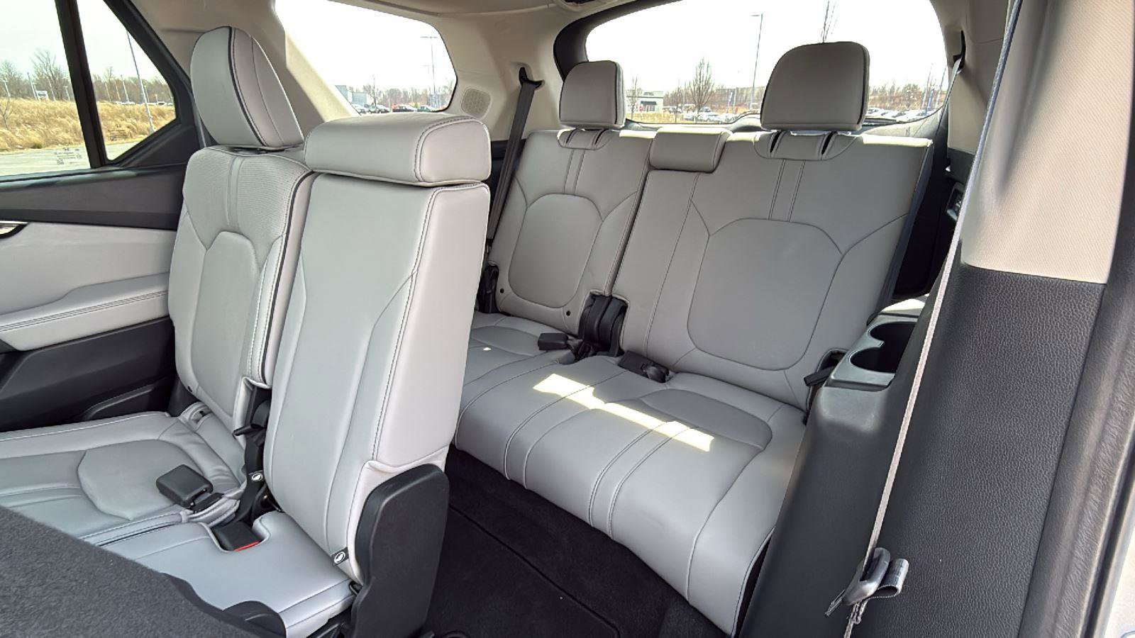 Used 2023 Honda Pilot Elite image 25
