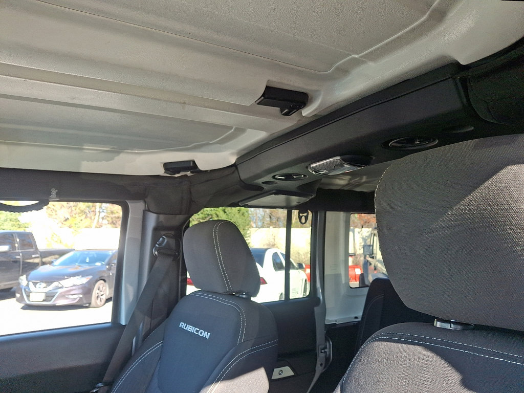 Used 2018 Jeep Wrangler Unlimited Rubicon w/ Cold Weather Group image 24