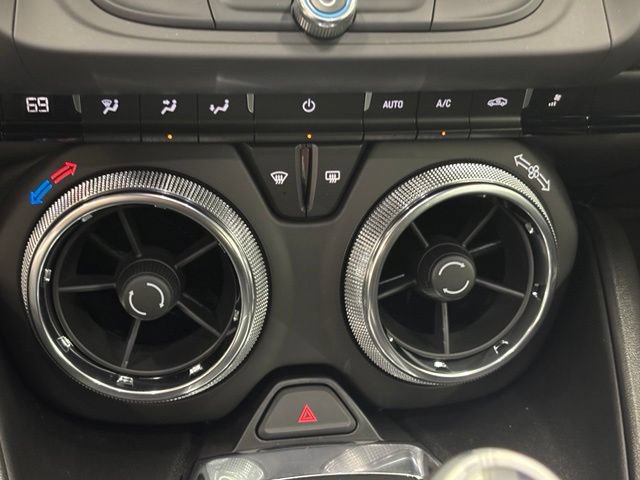 Used 2022 Chevrolet Camaro SS RWD image 28