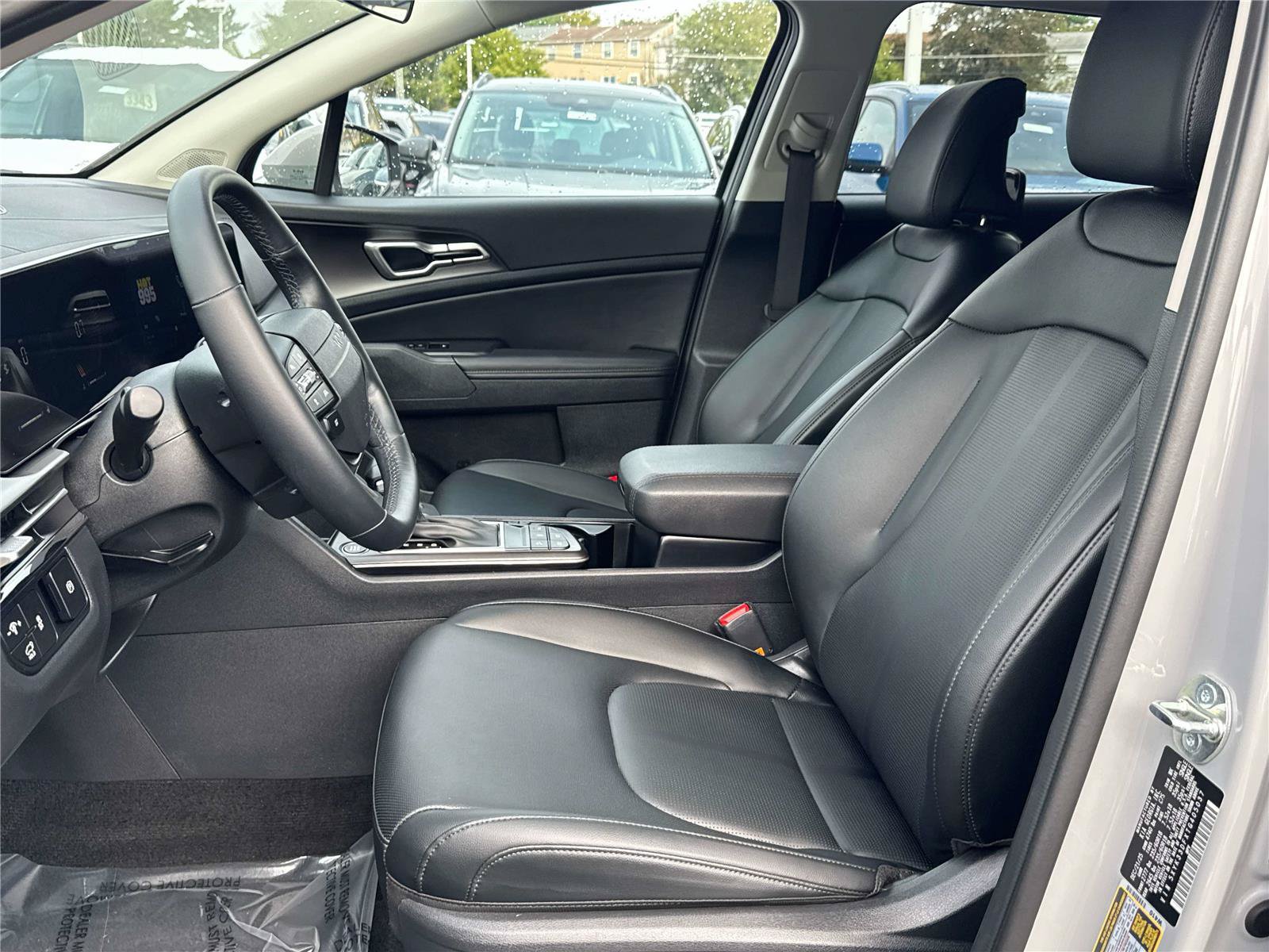 Certified 2026 Kia Sportage EX FWD image 12