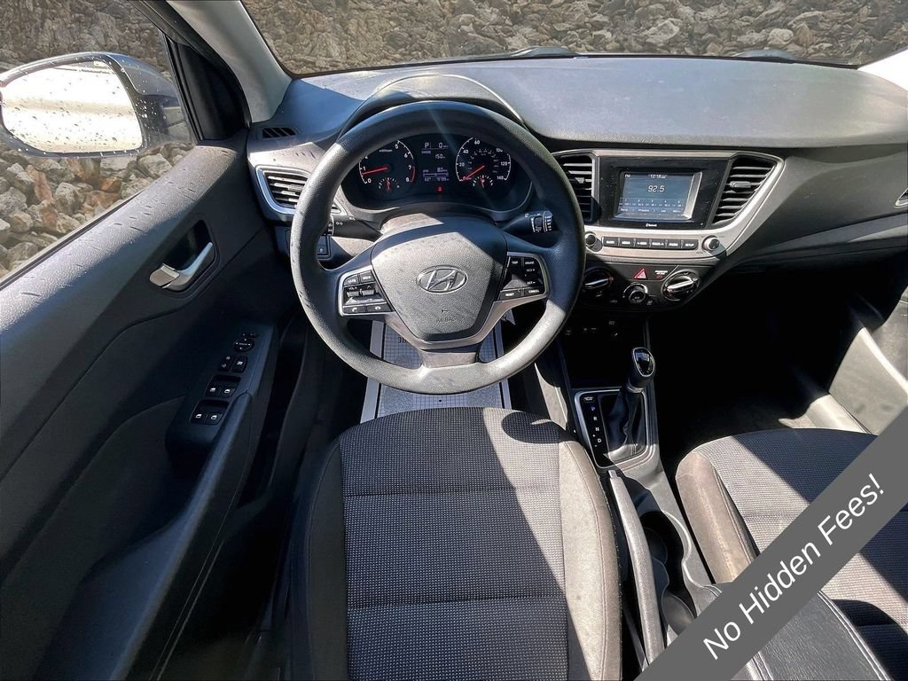 Used 2021 Hyundai Accent SE FWD image 5