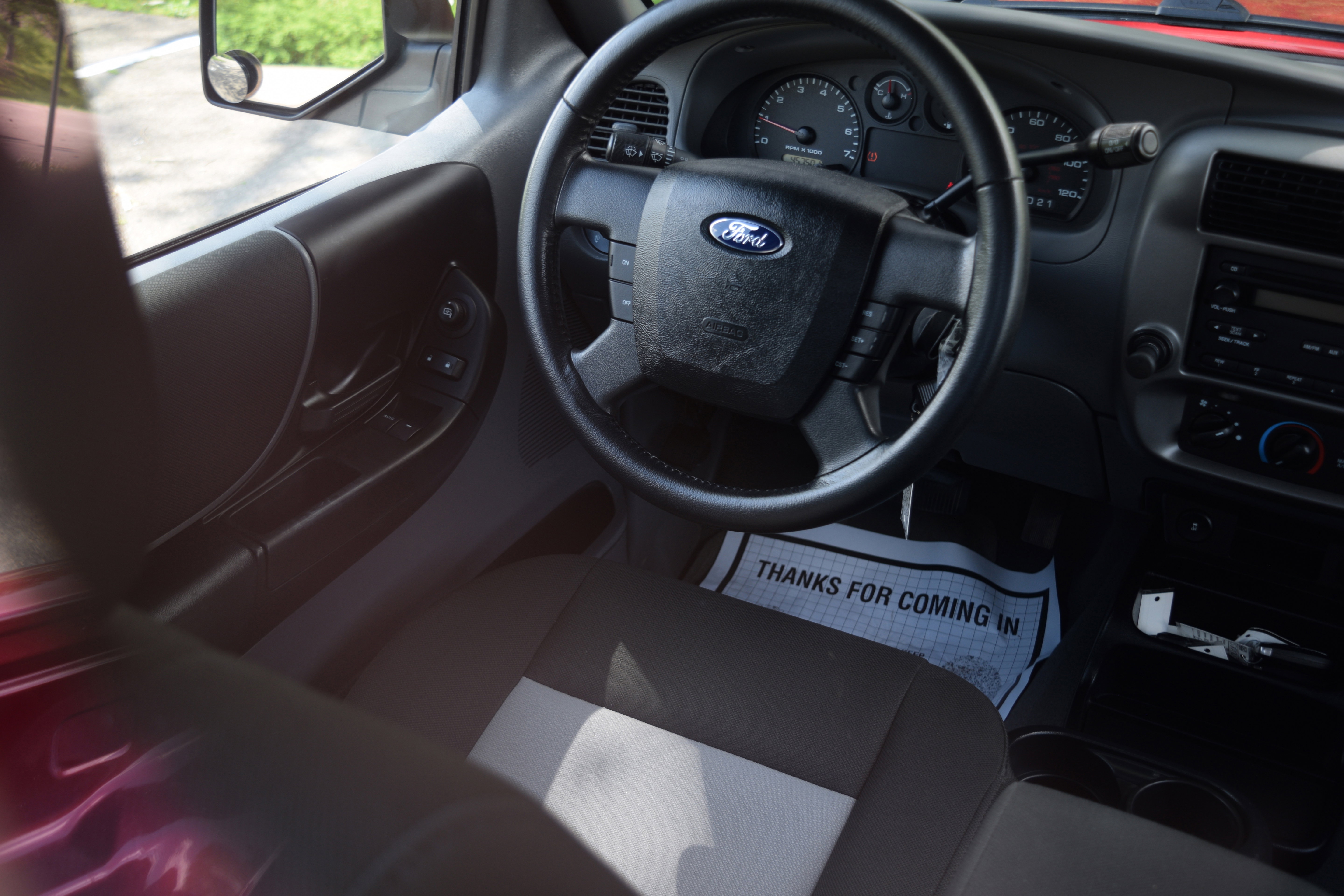 Used 2011 Ford Ranger XLT image 2