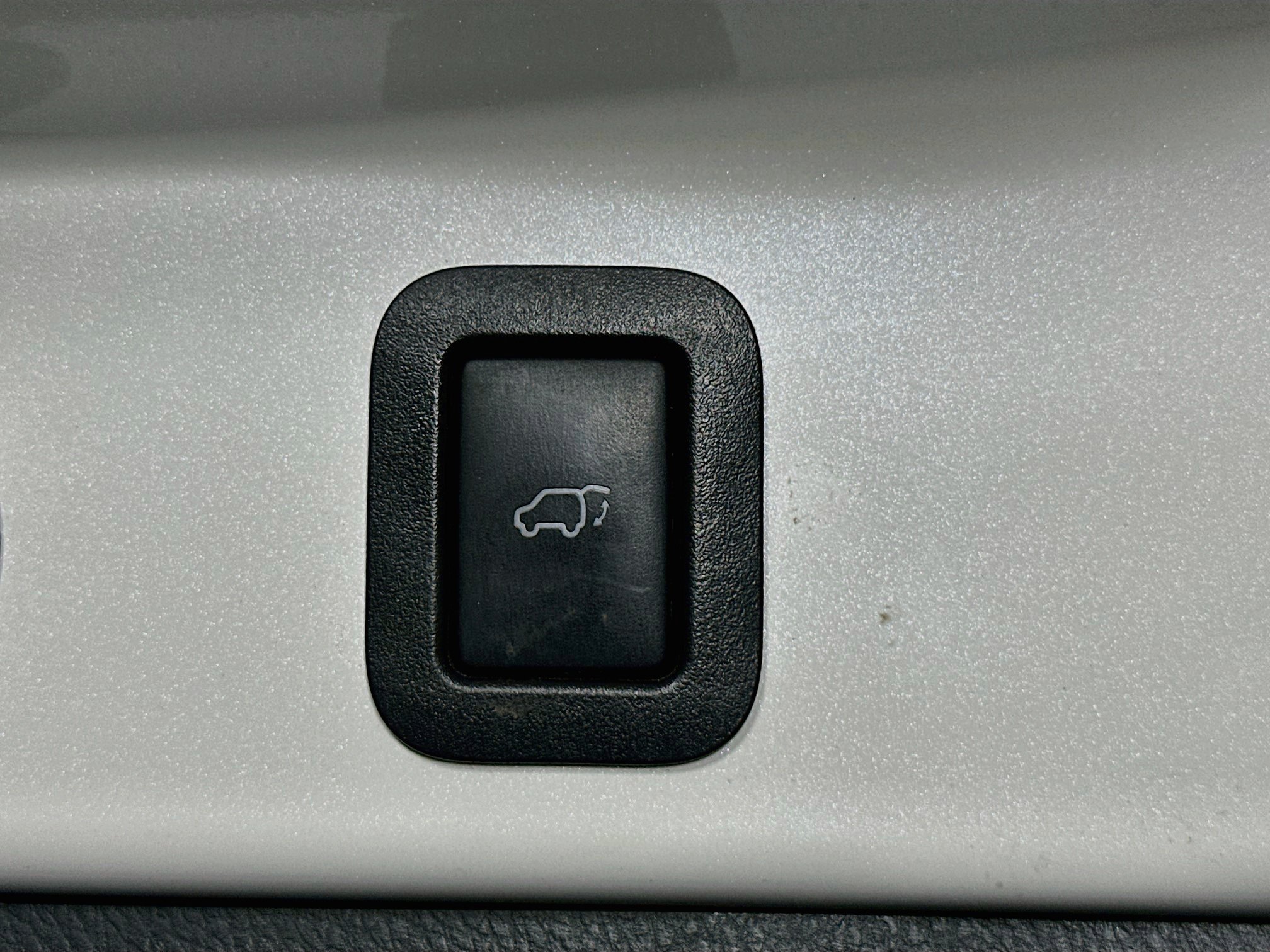 Used 2016 Toyota Highlander XLE AWD/4WD image 30
