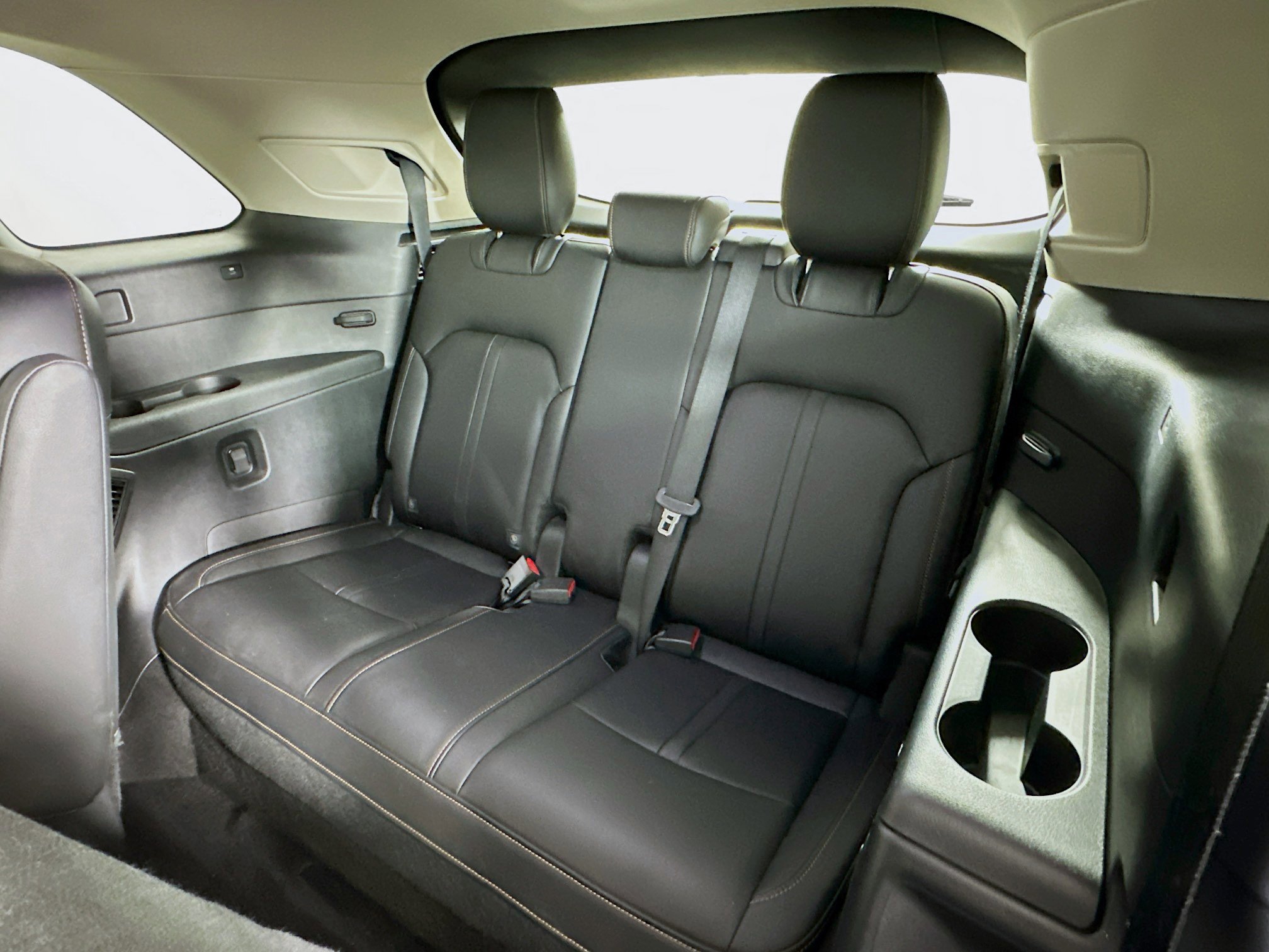 Used 2025 MAZDA CX-90 3.3 Turbo w/ Premium Sport Pkg image 31