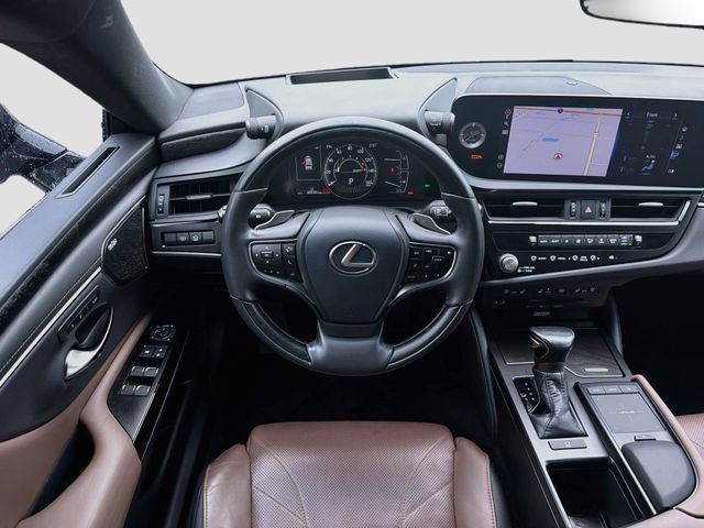 Certified 2022 Lexus ES 350 Ultra Luxury w/ Accessory Package 2 FWD image 17