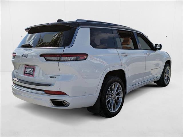 Used 2023 Jeep Grand Cherokee L Summit w/ Advanced Protech Group IV image 5