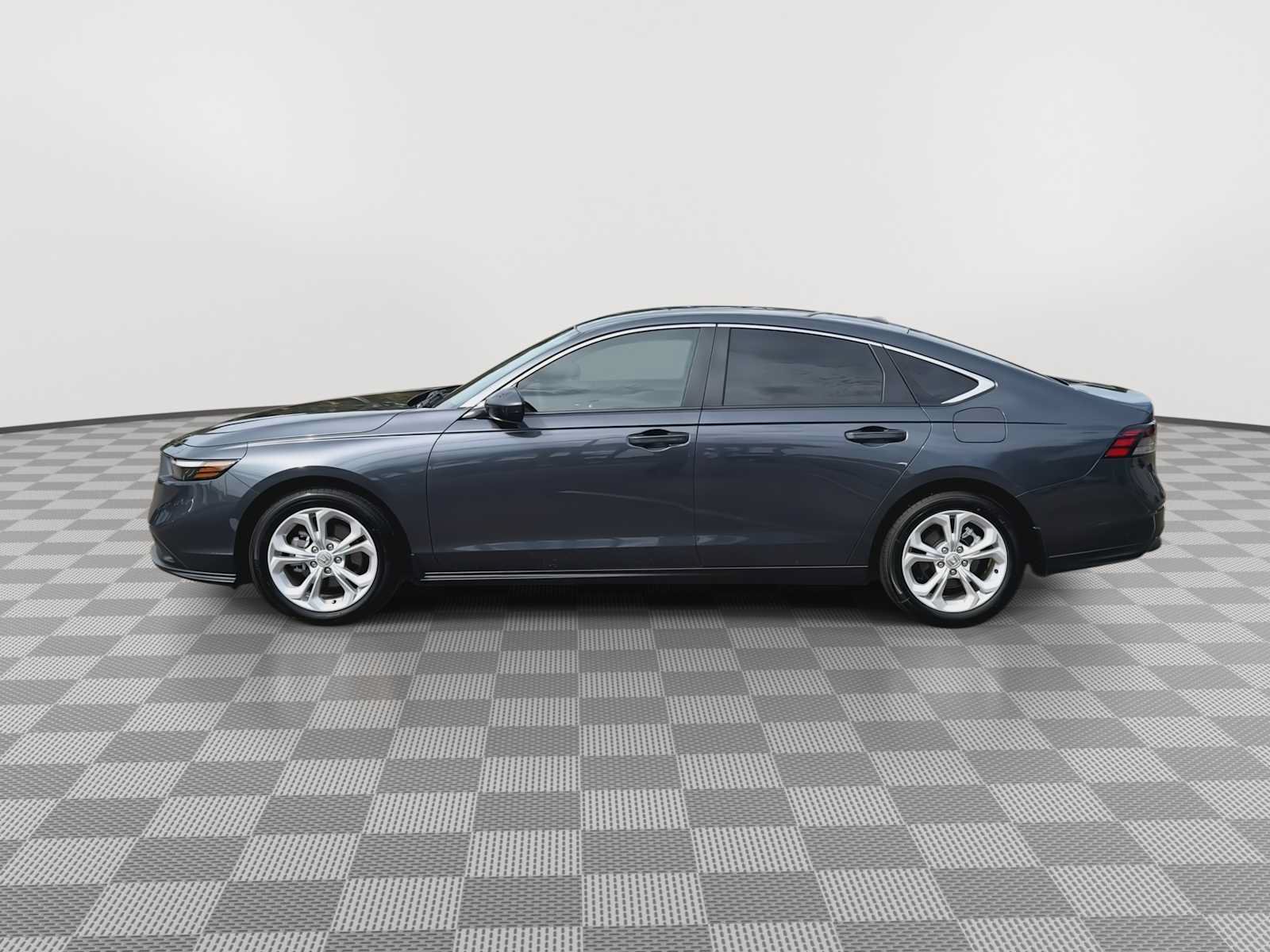 Certified 2025 Honda Accord LX image 5