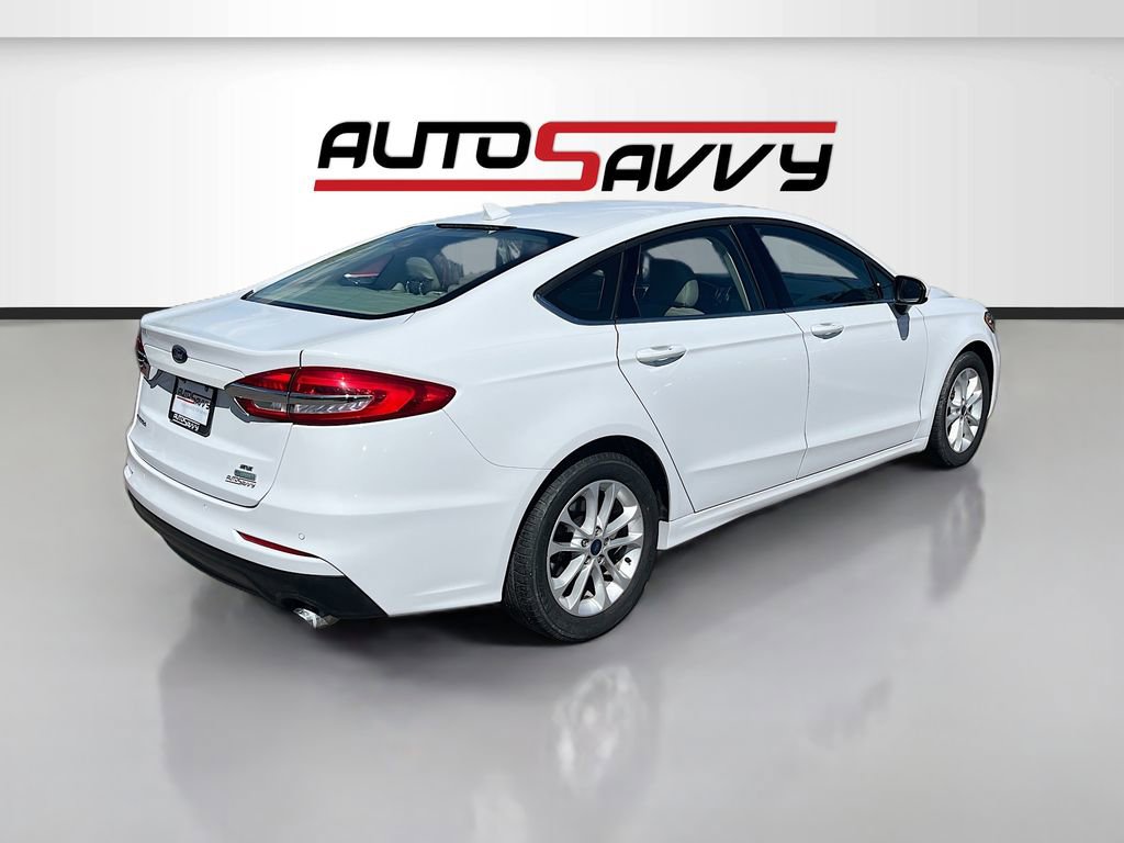 Used 2019 Ford Fusion SE FWD image 7