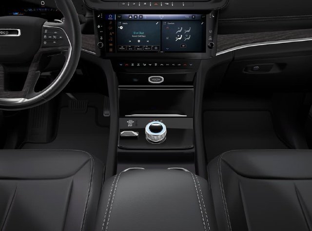 New 2027 Jeep Grand Cherokee Limited AWD/4WD image 5