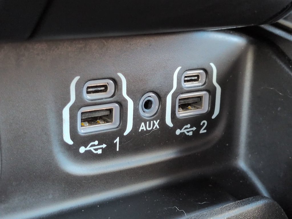 Used 2024 RAM 1500 Limited AWD/4WD image 23