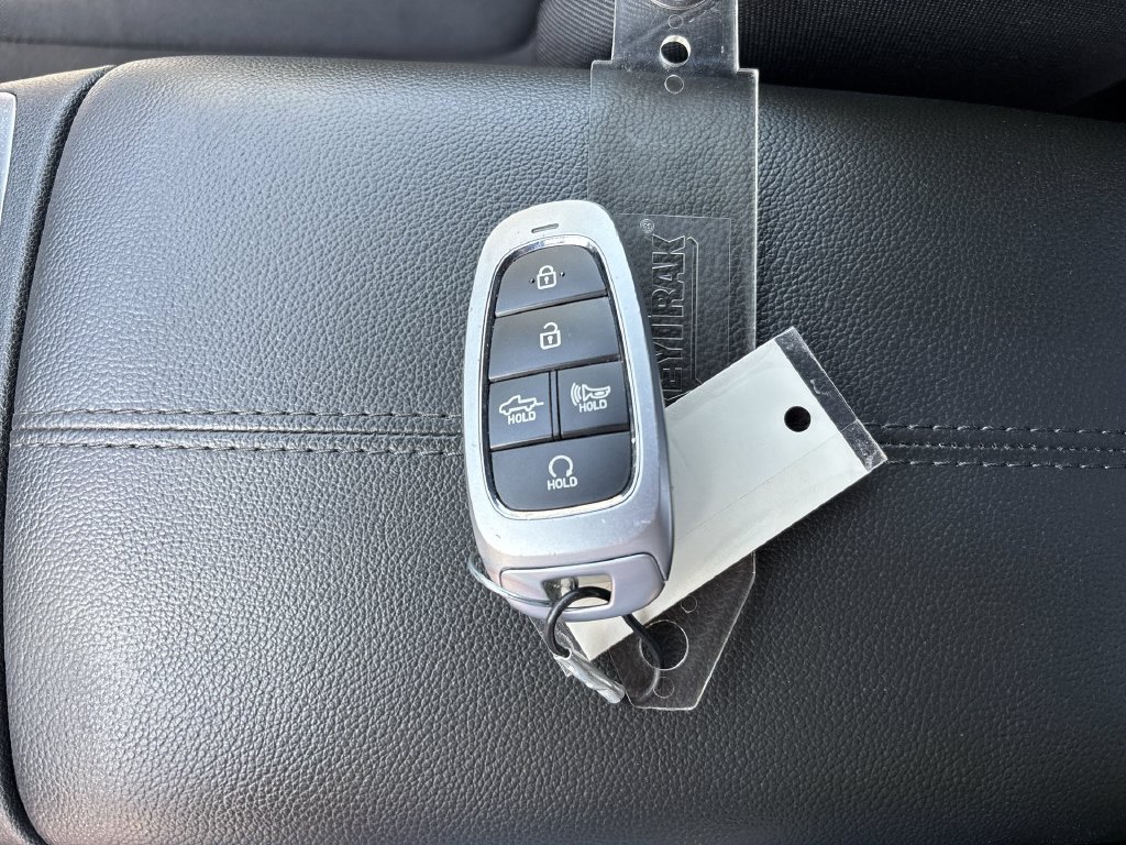 Used 2024 Hyundai Santa Cruz SEL FWD image 30