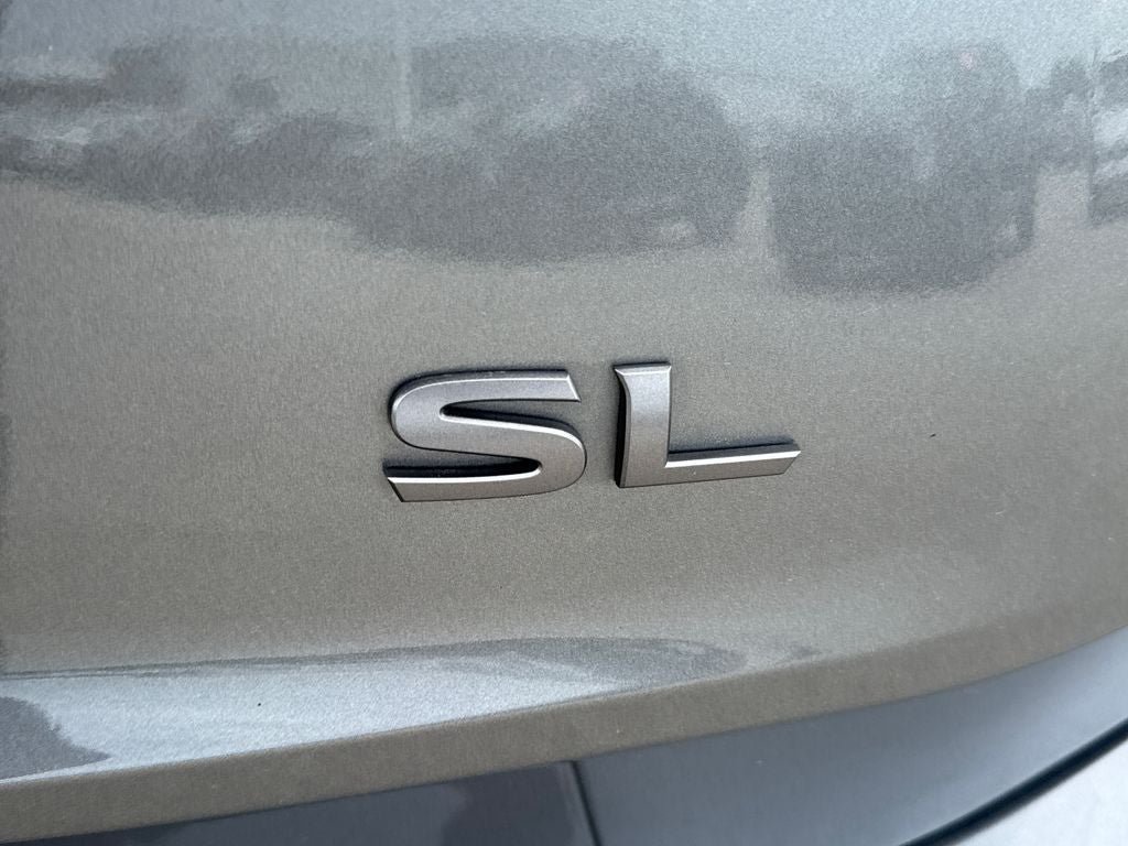 Used 2025 Nissan Rogue SL FWD image 6