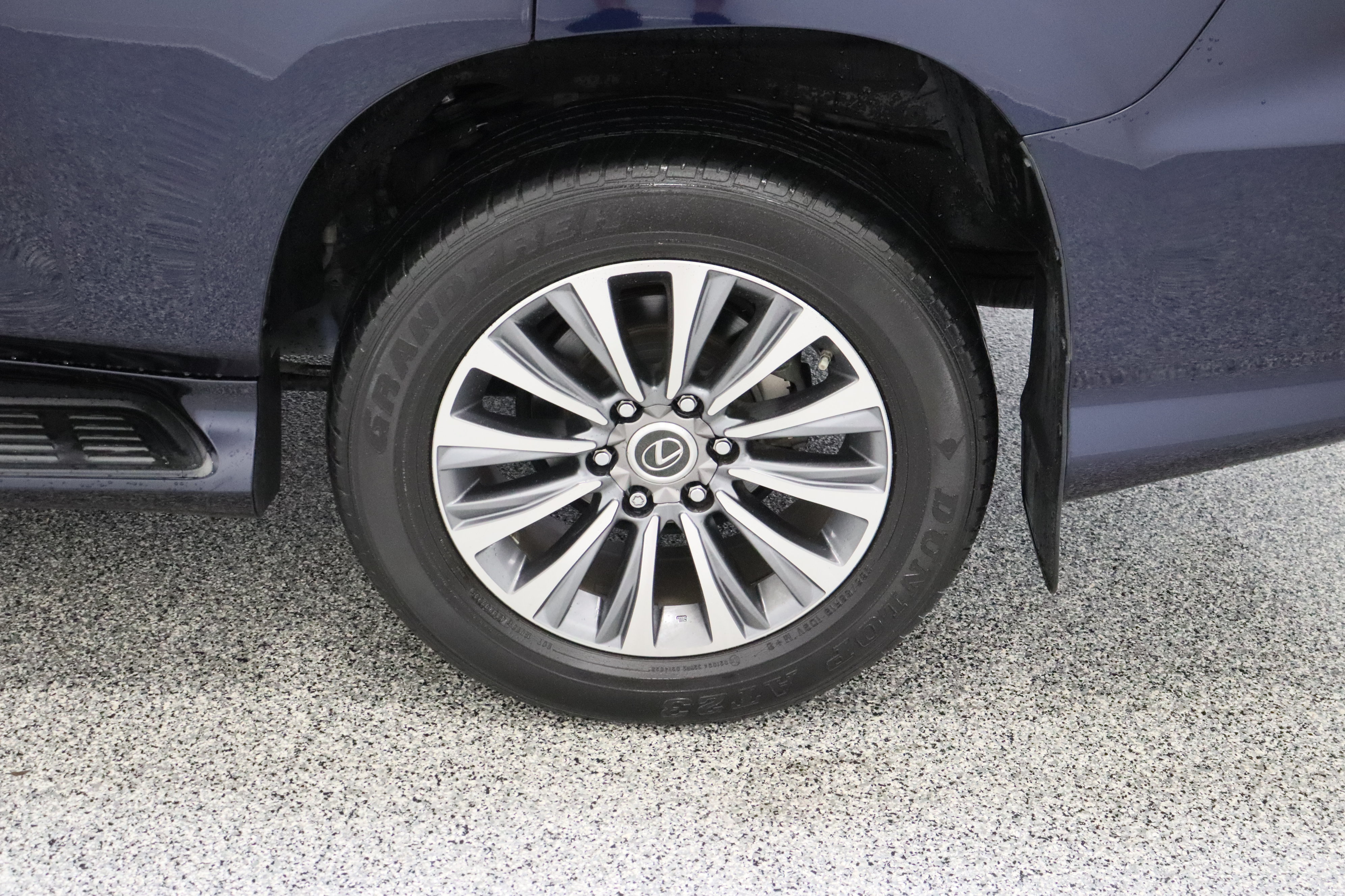 Used 2020 Lexus GX 460 Luxury w/ Accessory Package AWD/4WD image 10