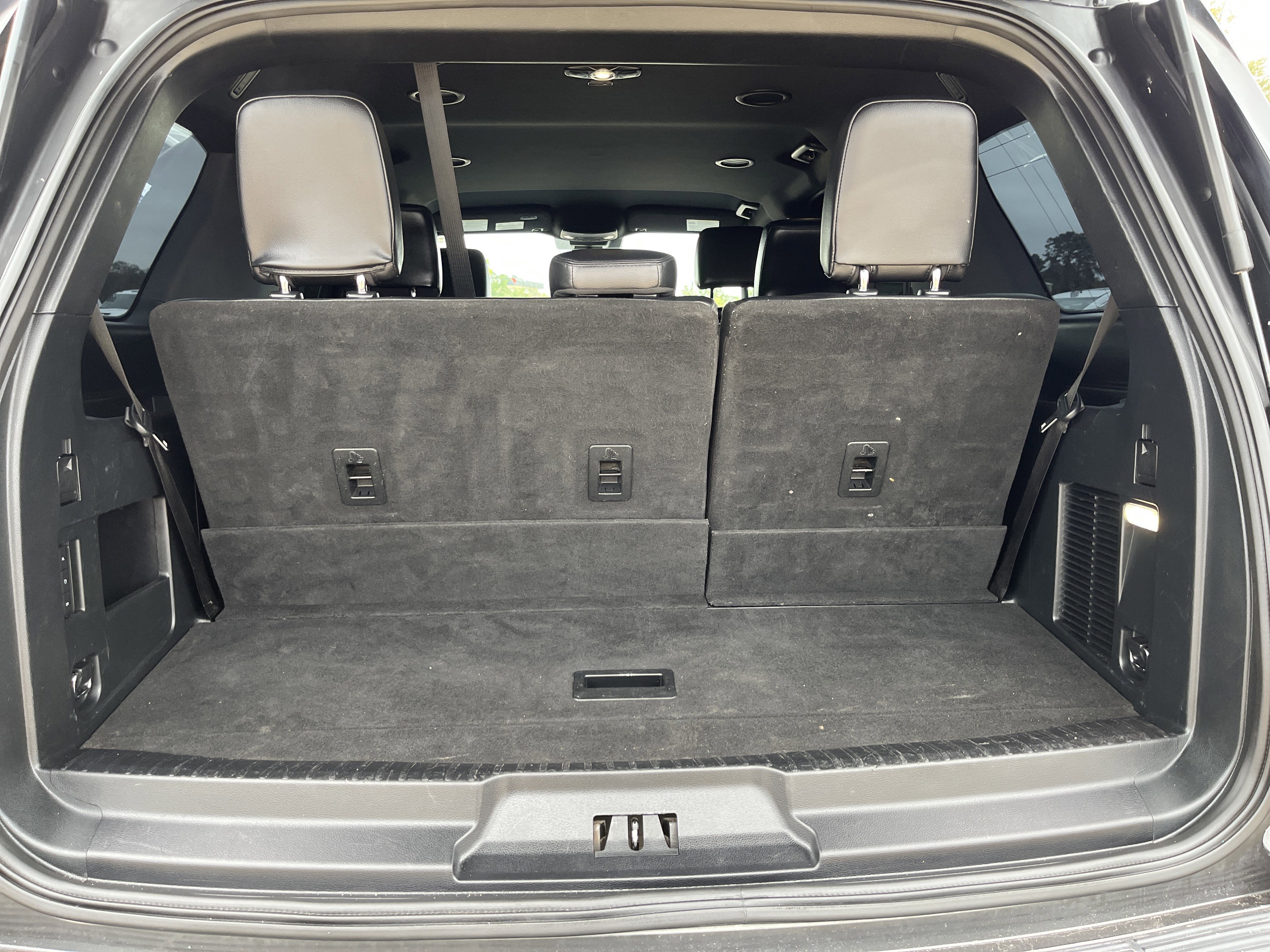 Used 2021 Ford Expedition XLT image 14