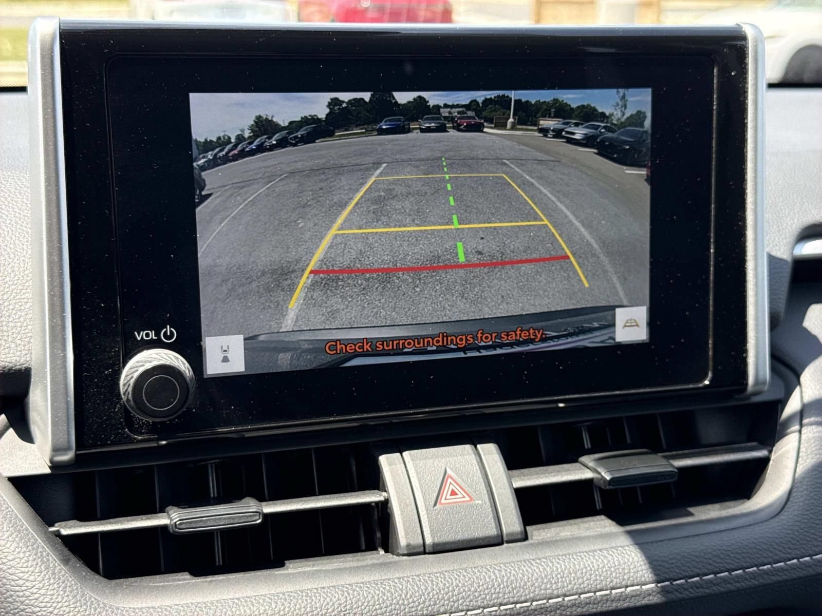 Used 2025 Toyota RAV4 XLE AWD/4WD image 10