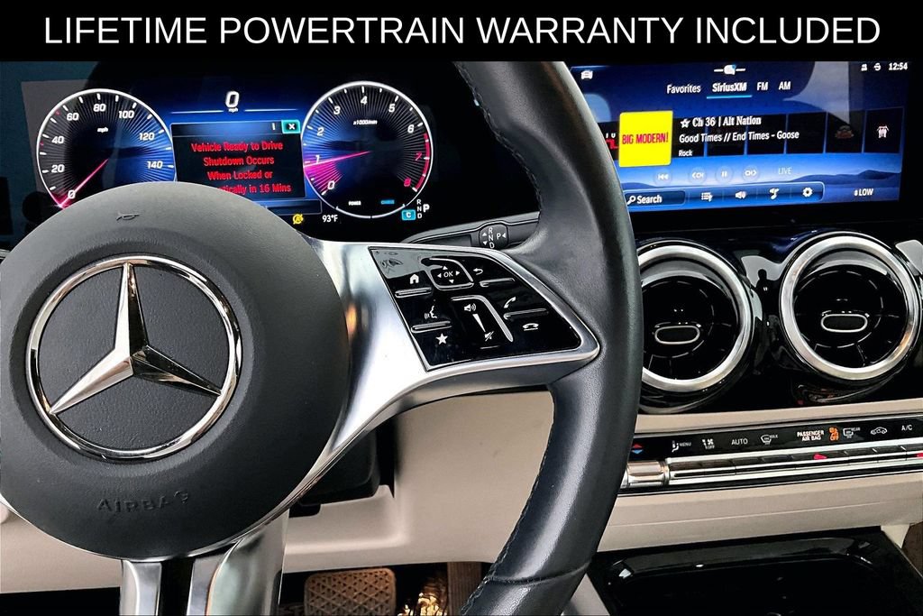 Used 2025 Mercedes-Benz GLA 250 4MATIC image 27