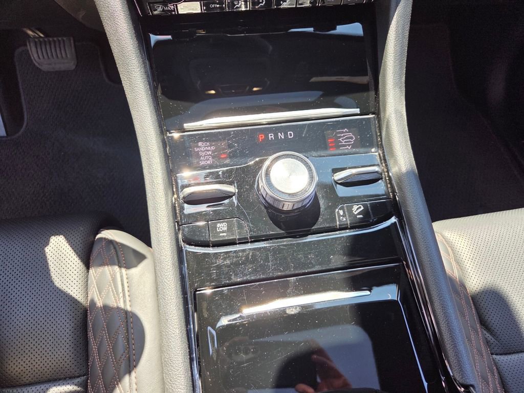 Used 2025 Jeep Grand Cherokee Summit AWD/4WD image 13
