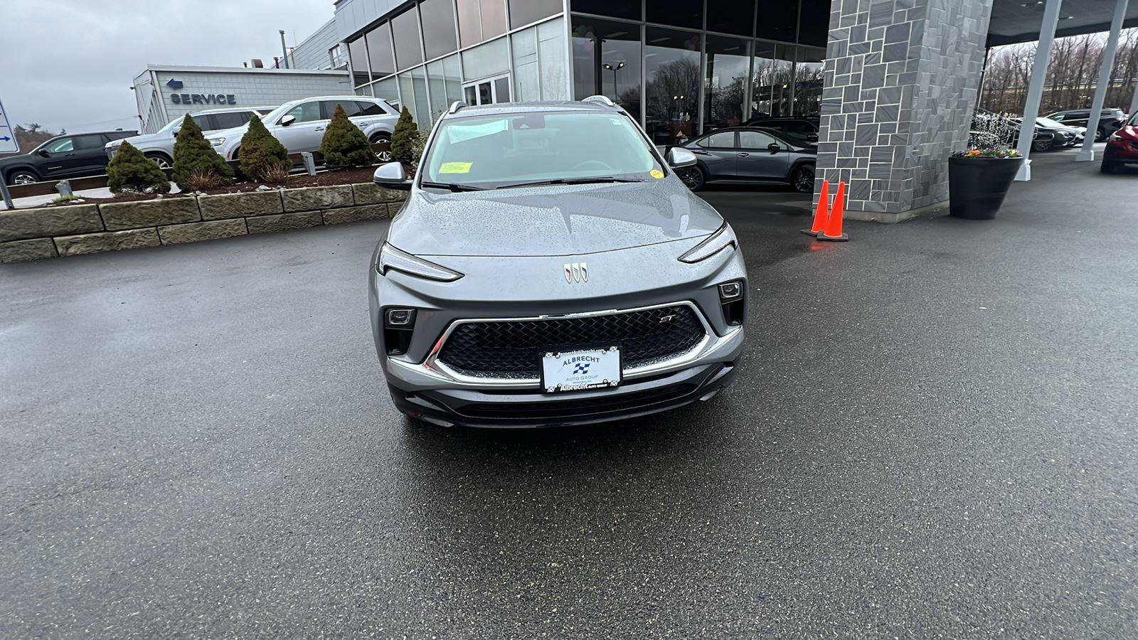 New 2026 Buick Encore GX Sport Touring image 2