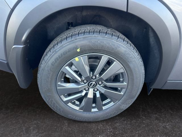 New 2025 Nissan Pathfinder SV image 31