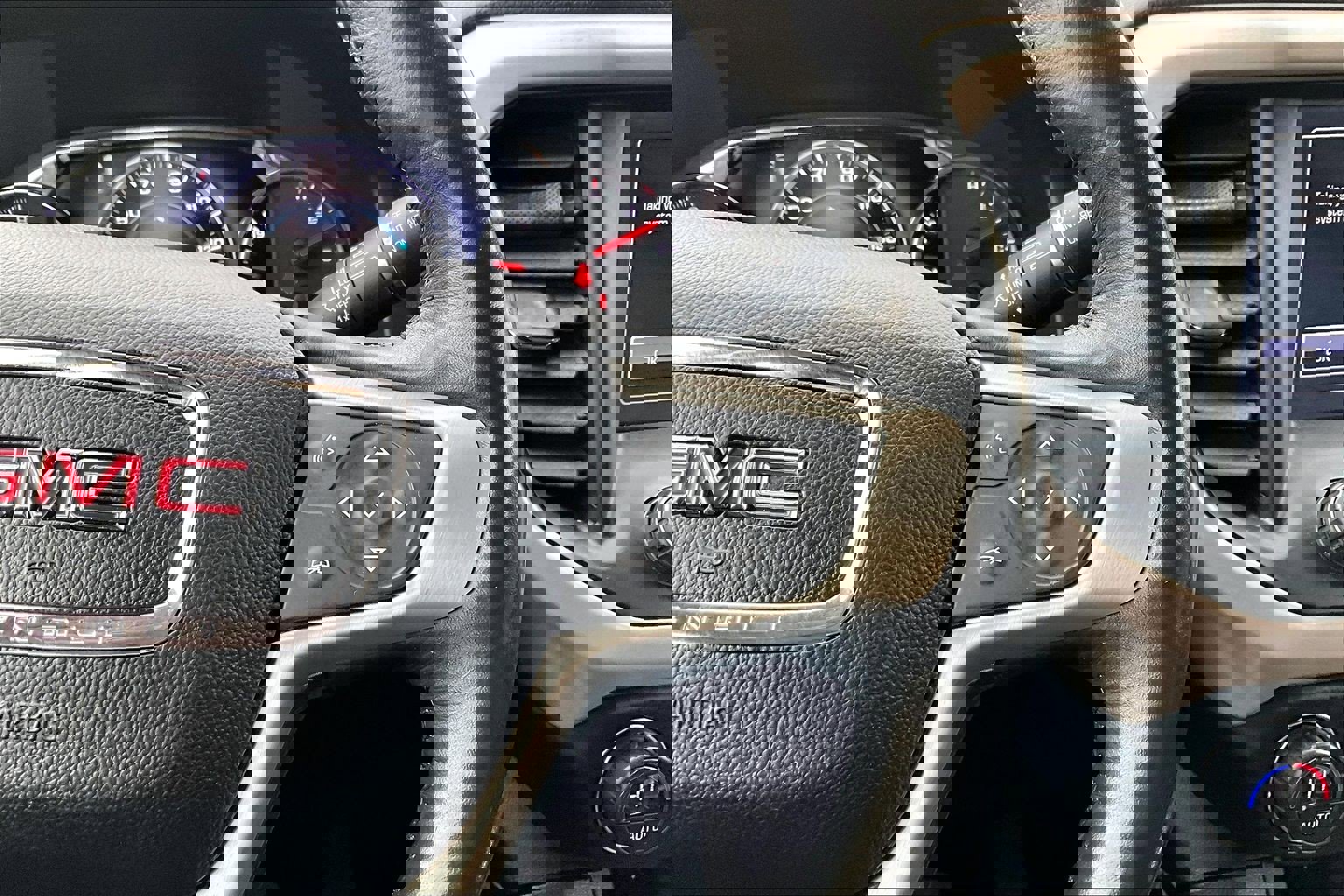 Used 2019 GMC Acadia Denali w/ Technology Package image 25