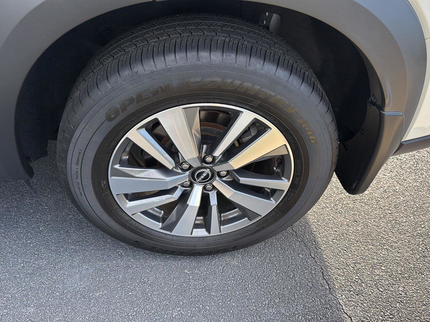 Used 2024 Nissan Pathfinder SL image 32