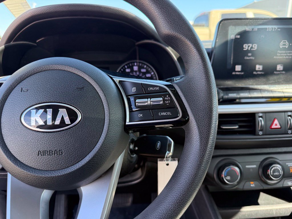 Used 2020 Kia Forte LXS FWD image 15
