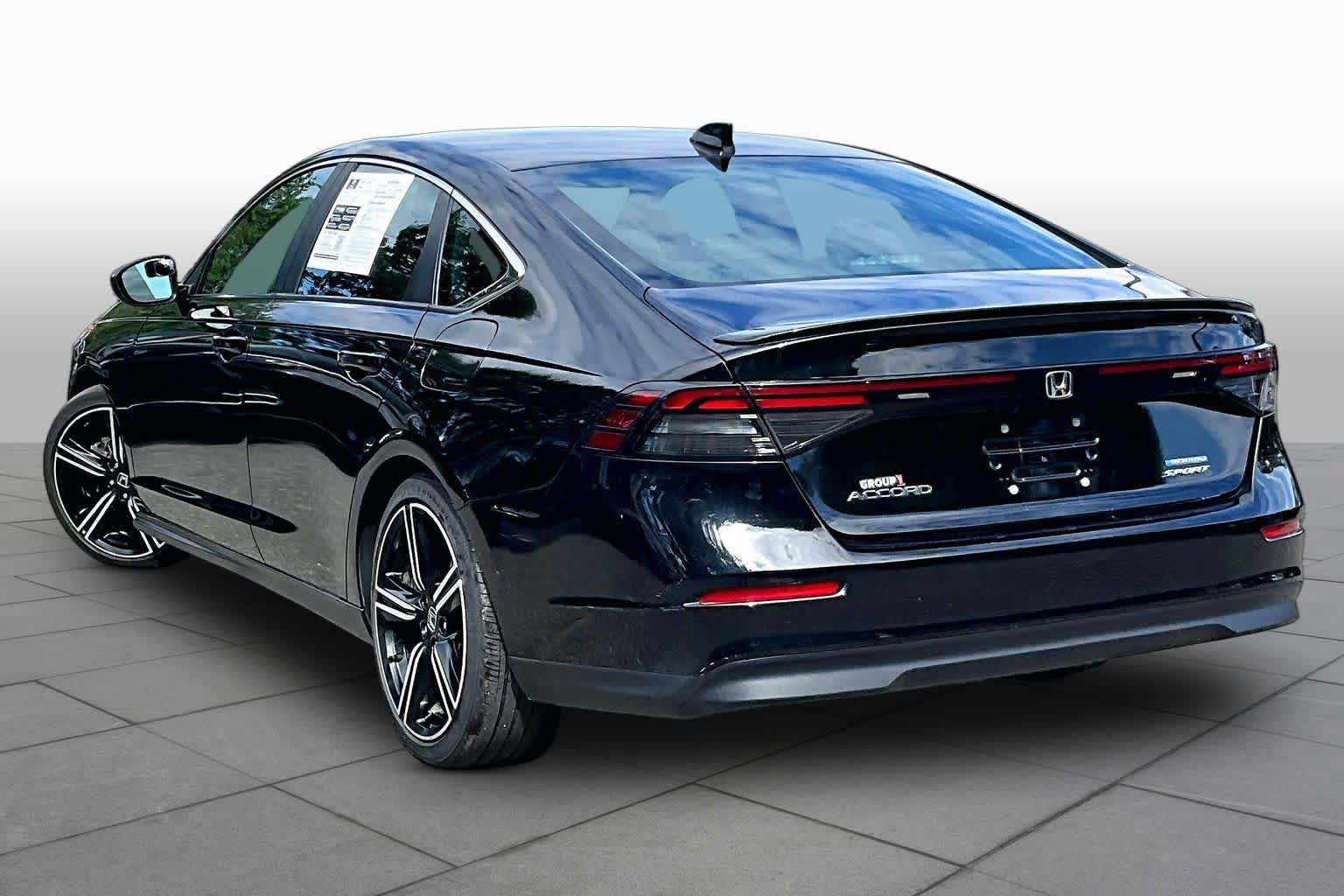 Used 2023 Honda Accord Sport image 12