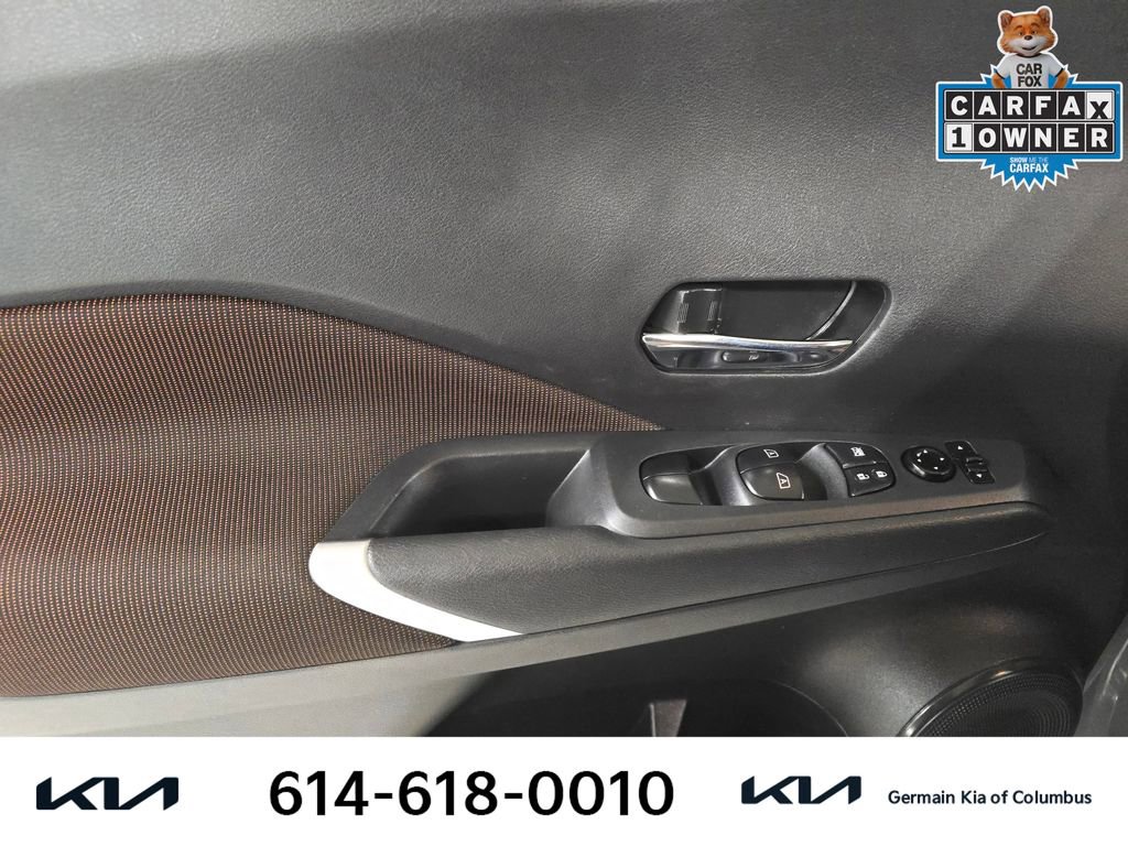Used 2021 Nissan Kicks SR w/ Interior Electronics Package image 24