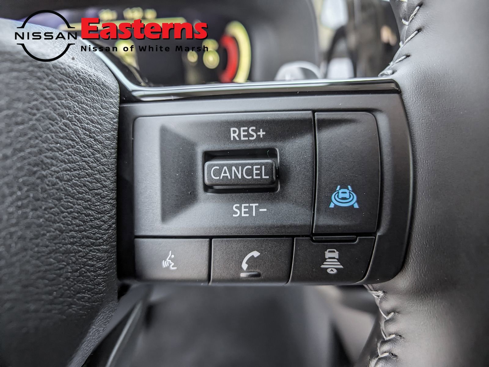 New 2026 Nissan Pathfinder SL w/ SL Premium Package AWD/4WD image 16