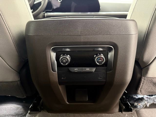 New 2026 Chevrolet Suburban LS w/ LPO, Dark Essentials Package image 30