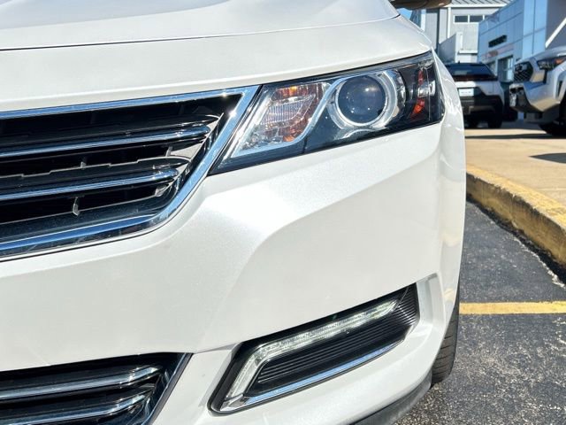 Used 2017 Chevrolet Impala Premier w/ Enhanced Convenience Package FWD image 3