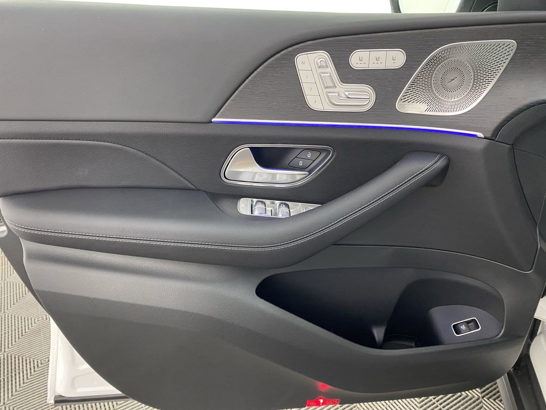 New 2025 Mercedes-Benz GLS 450 4MATIC image 11