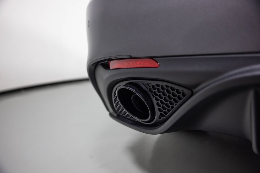 New 2026 Alfa Romeo Giulia AWD image 10