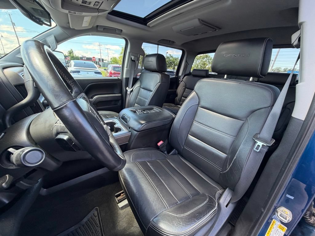 Used 2017 GMC Sierra 2500 Denali w/ Duramax Plus Package AWD/4WD image 20