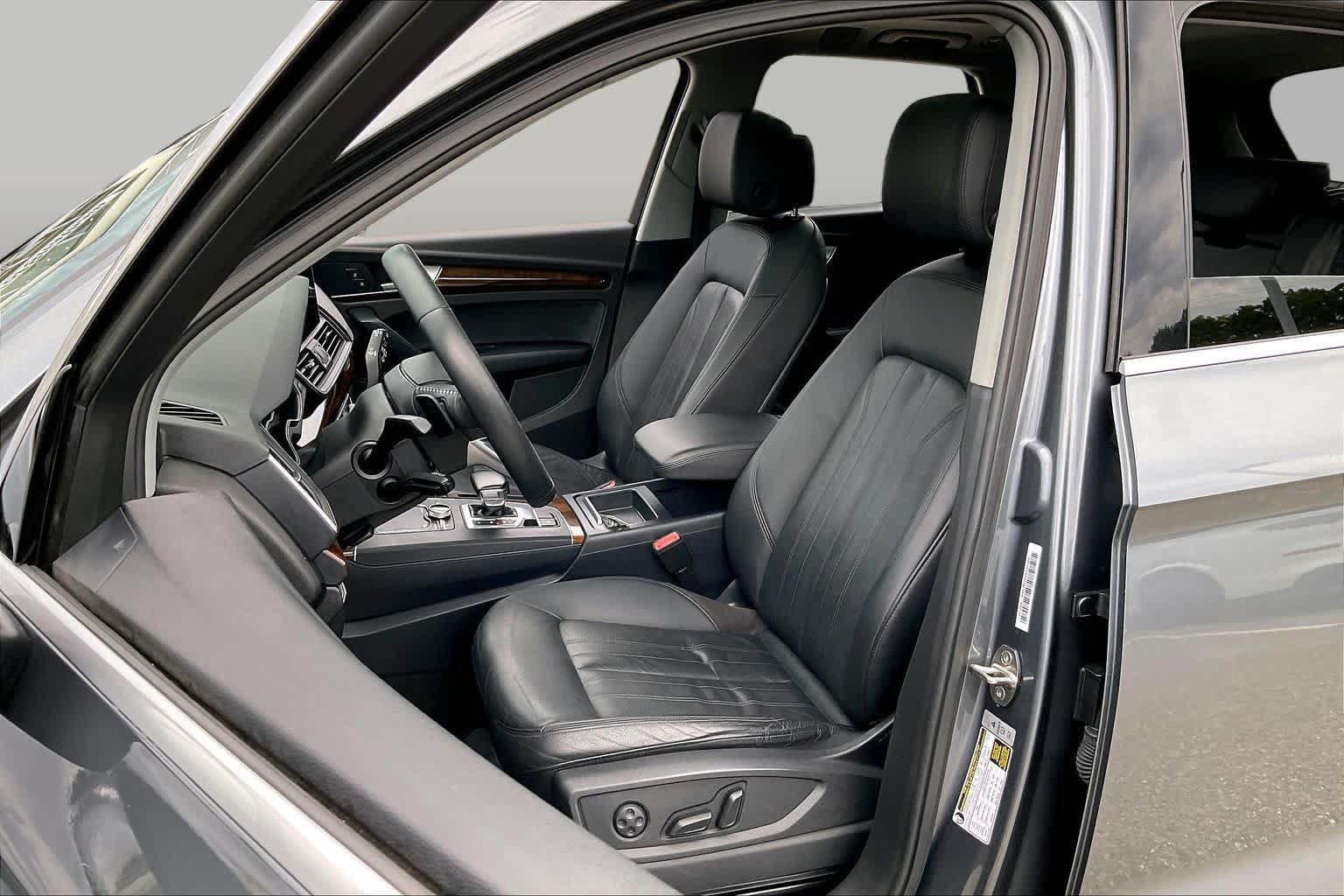 Used 2018 Audi Q5 2.0T Premium Plus w/ Premium Plus Package AWD/4WD image 7