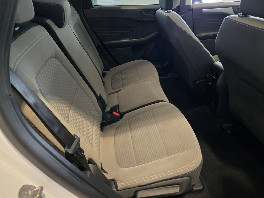 Used 2022 Ford Escape SE FWD image 9