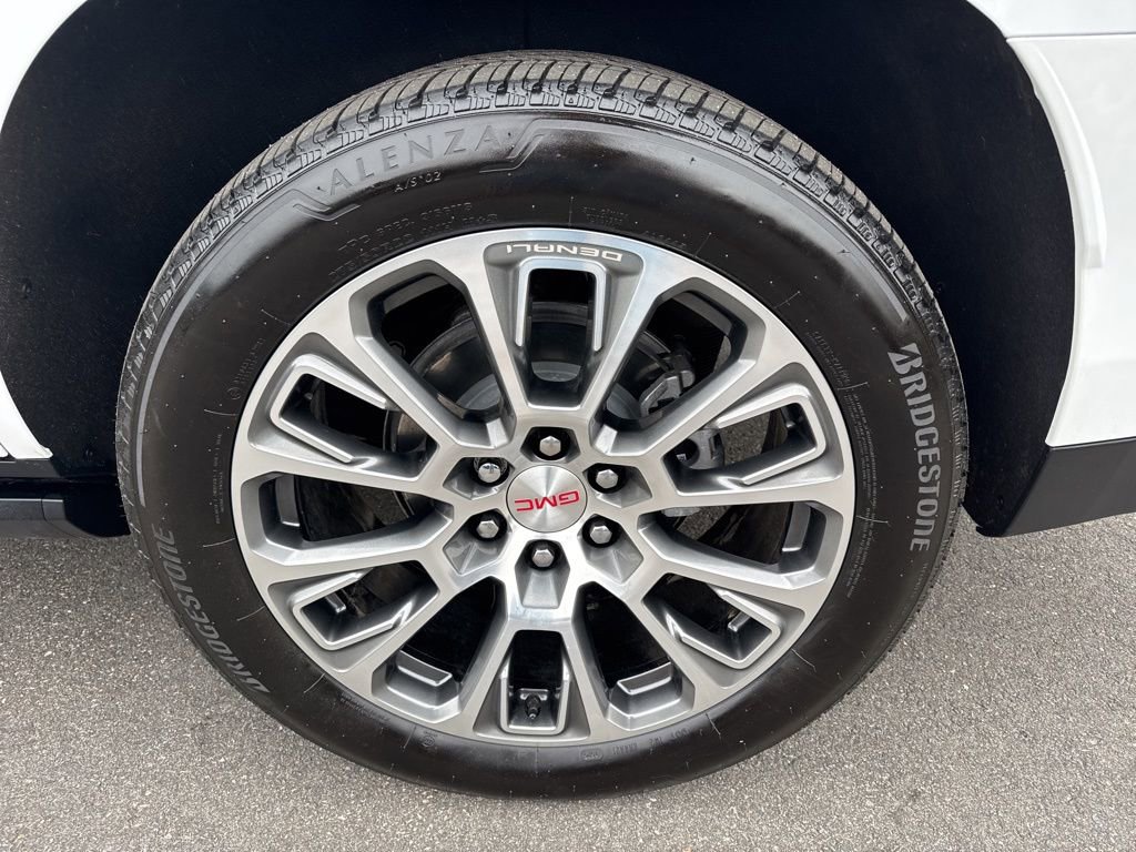 Used 2025 GMC Yukon Denali w/ Denali Reserve Package image 39