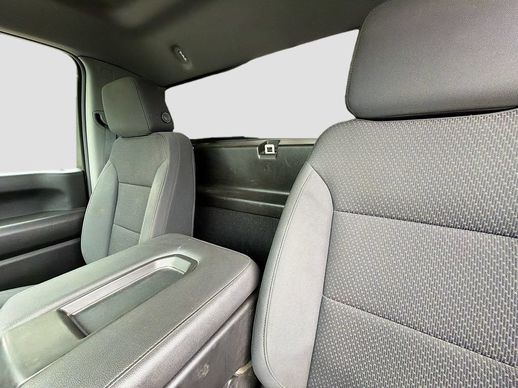 Used 2021 GMC Sierra 3500 4x4 Regular Cab w/ Convenience Package image 11